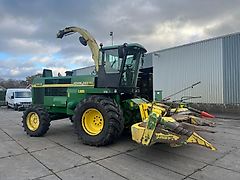 John Deere 6950