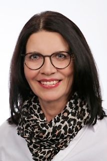 Contact Ms. Diana Göbel