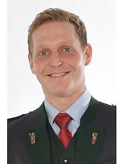 Contact Mr. Andreas Knotz